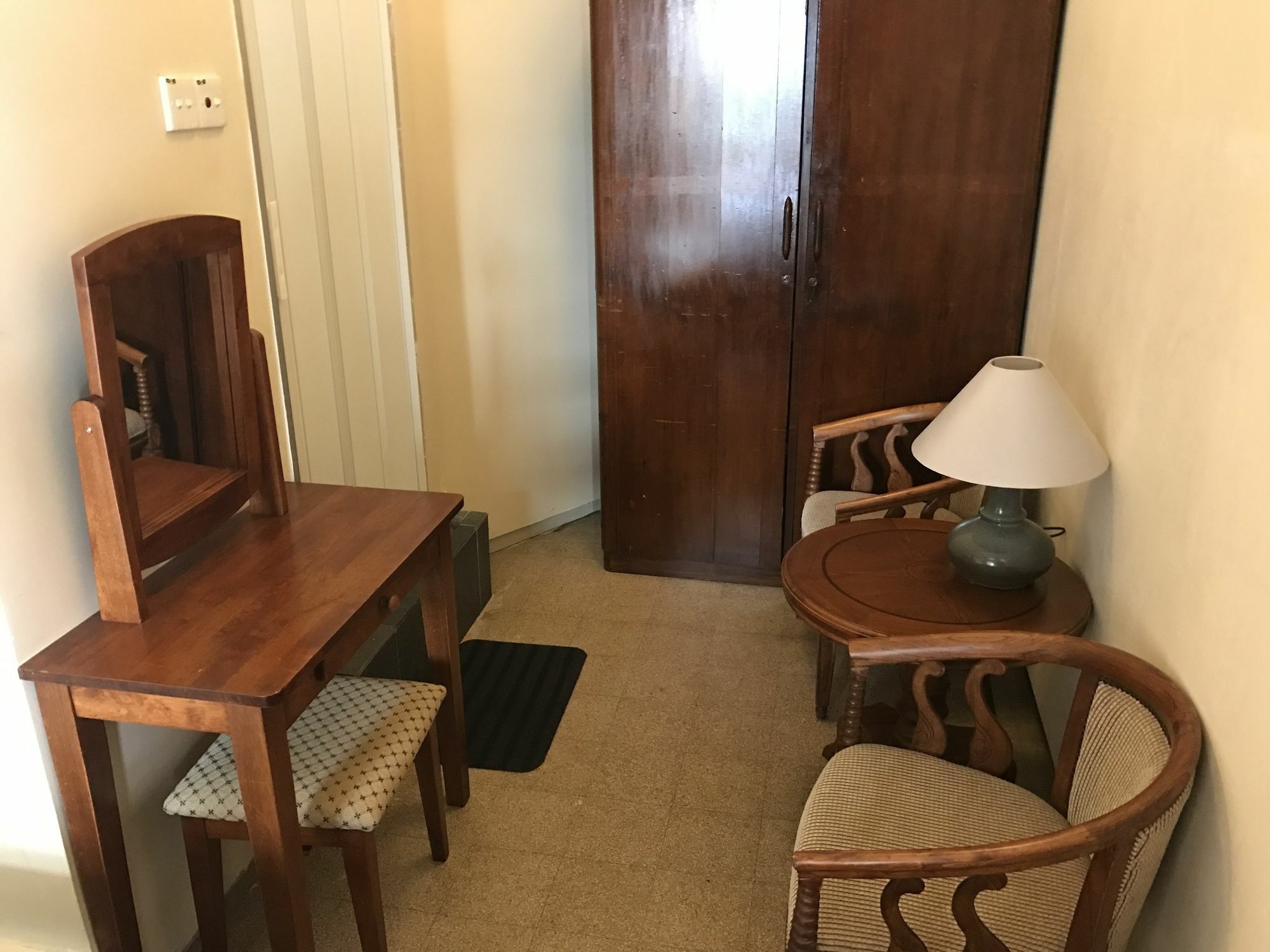 Grocer'S Inn Backpackers Guesthouse Kuala Lumpur Exterior foto